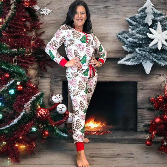 Shirley & Stone Christmas Cakes Jogger Lounge Pajama Sets for Women - Loungewear - Picture 8 of 10